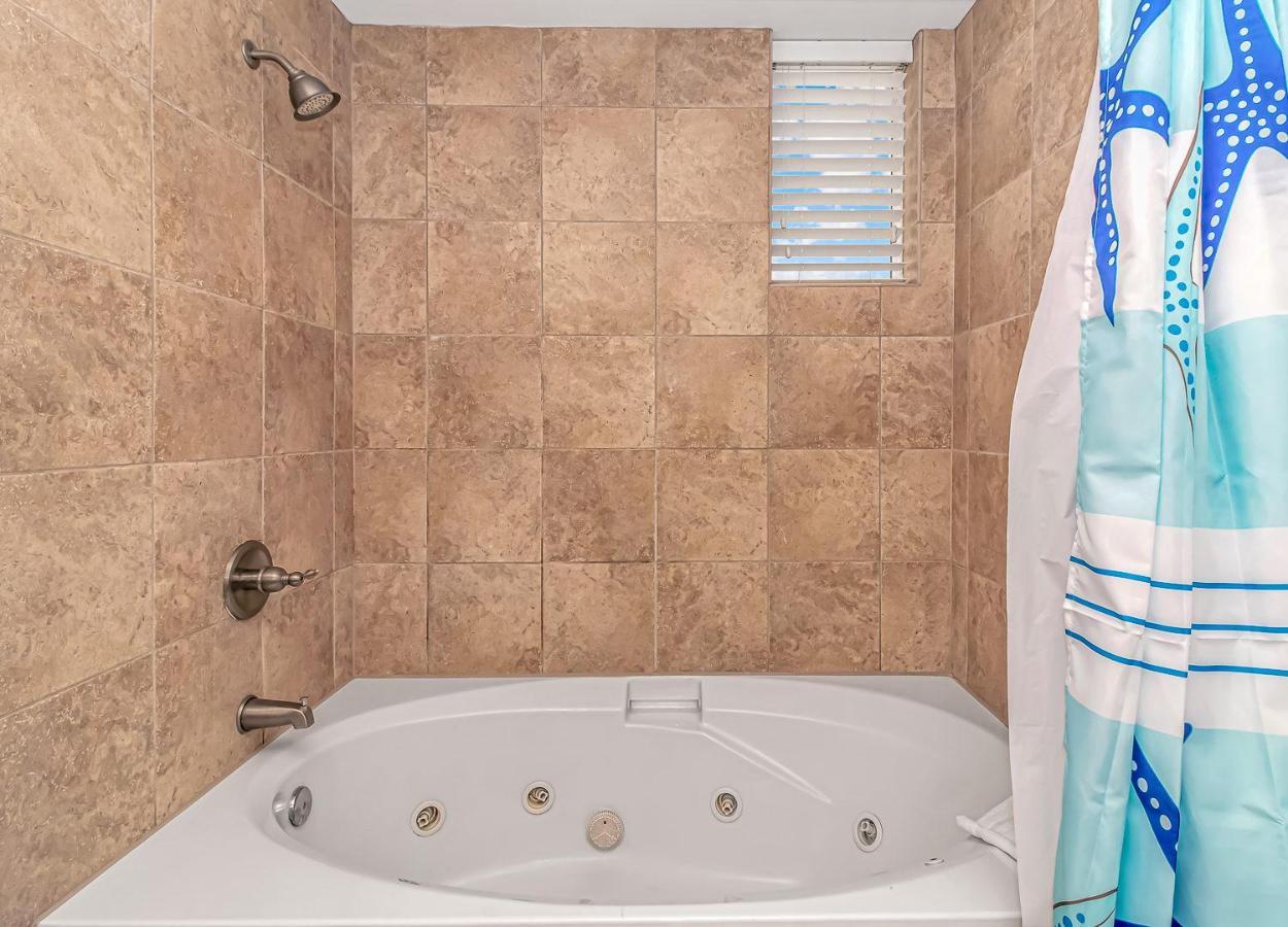 Ocean Breeze Luxury Villas 3D, Nicely Updated! Across From The Ocean! Sleeps 18 ! Myrtle Beach Oda fotoğraf